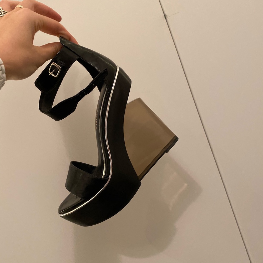 Heels San Marina
